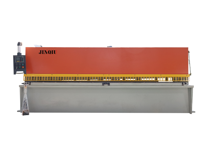 CNC swing beam shearing machine